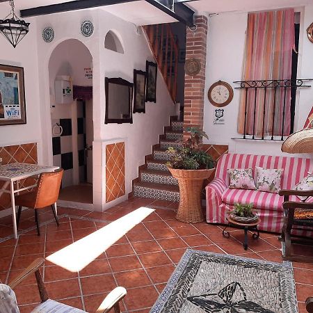 Pension Casa Fina Ruiz Almunecar Exterior photo