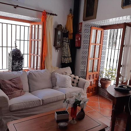 Pension Casa Fina Ruiz Almunecar Exterior photo