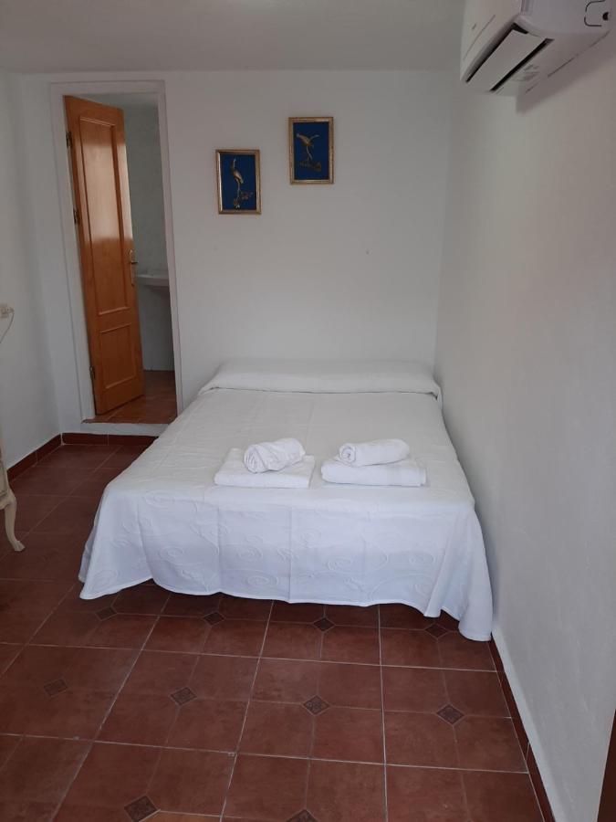Pension Casa Fina Ruiz Almunecar Exterior photo