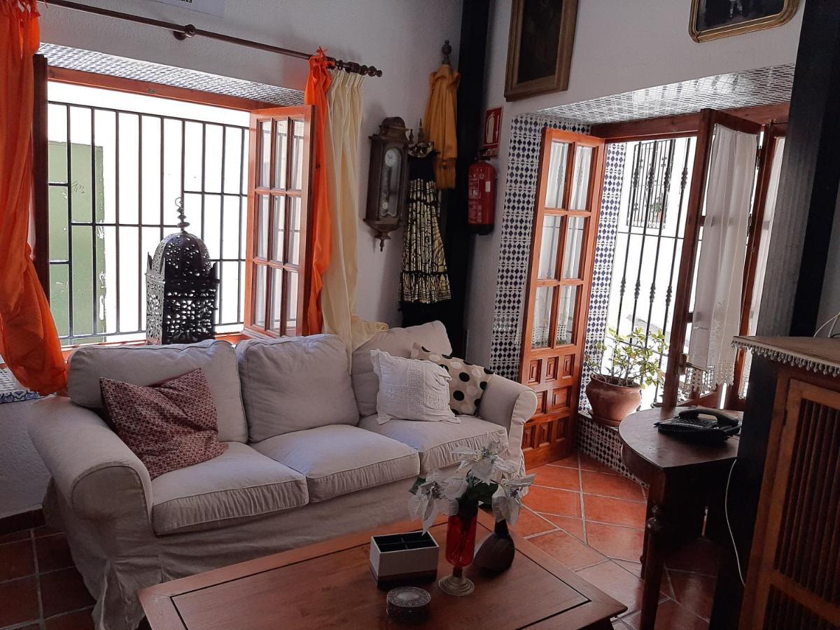Pension Casa Fina Ruiz Almunecar Exterior photo